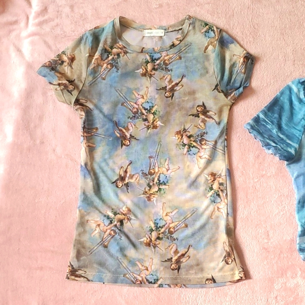 Mesh fabric. Size variations is: S/M/L. Forever 21, Sweet Rain.